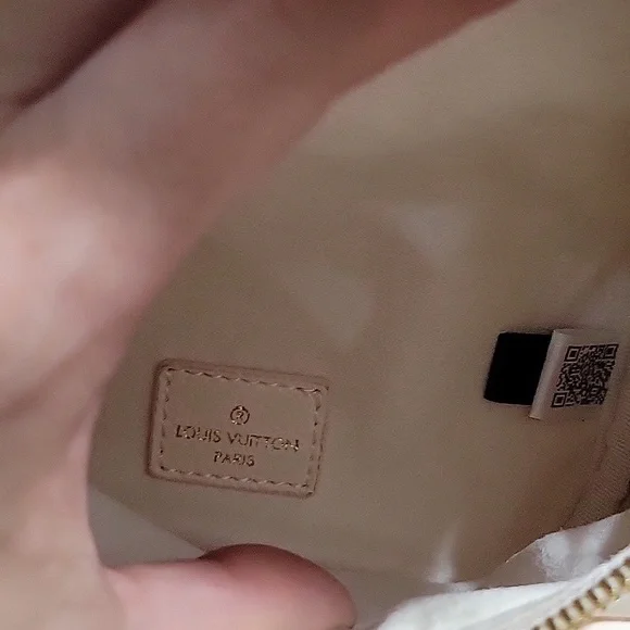 Fashion  Crossbody Bag in Cream and Orange - Picture 4 of 10